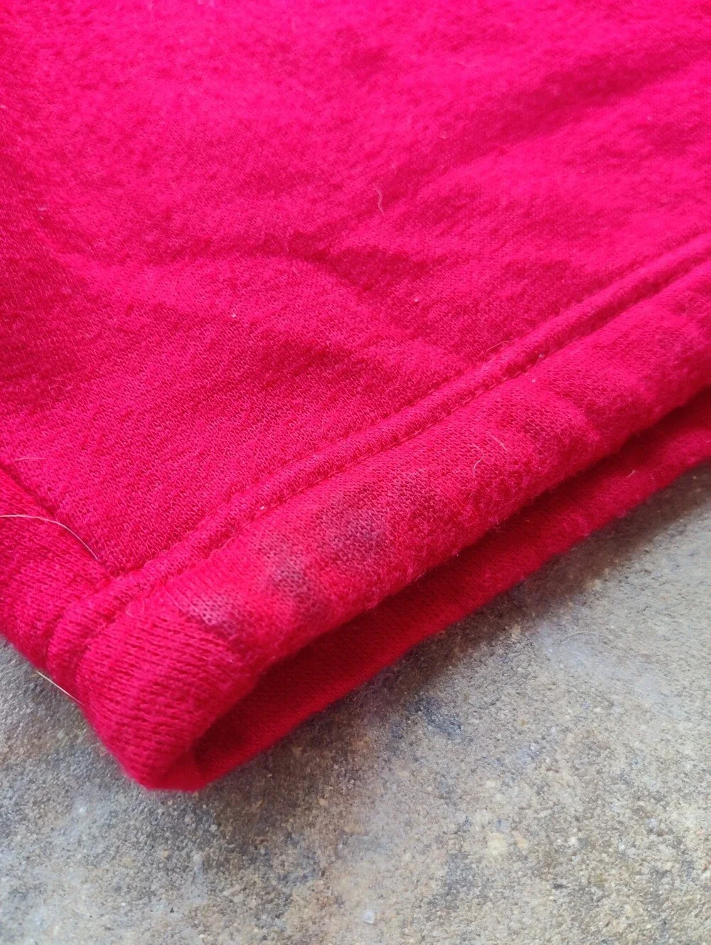 veezo bright red